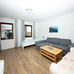 Apartamento Bea 1 *